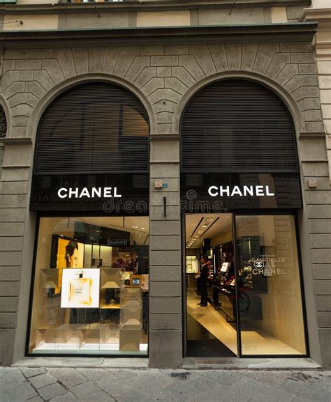 chanel florence hours|Chanel firenze locations.